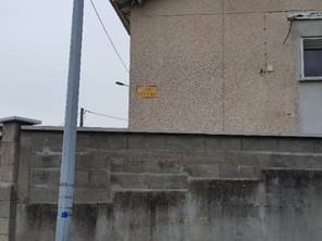 Une image contenant plein air, ciel, Matériau composite, fenêtre

Le contenu généré par l’IA peut être incorrect.